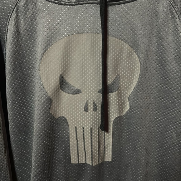 Marvel Punisher Sweater - Picture 2 of 3